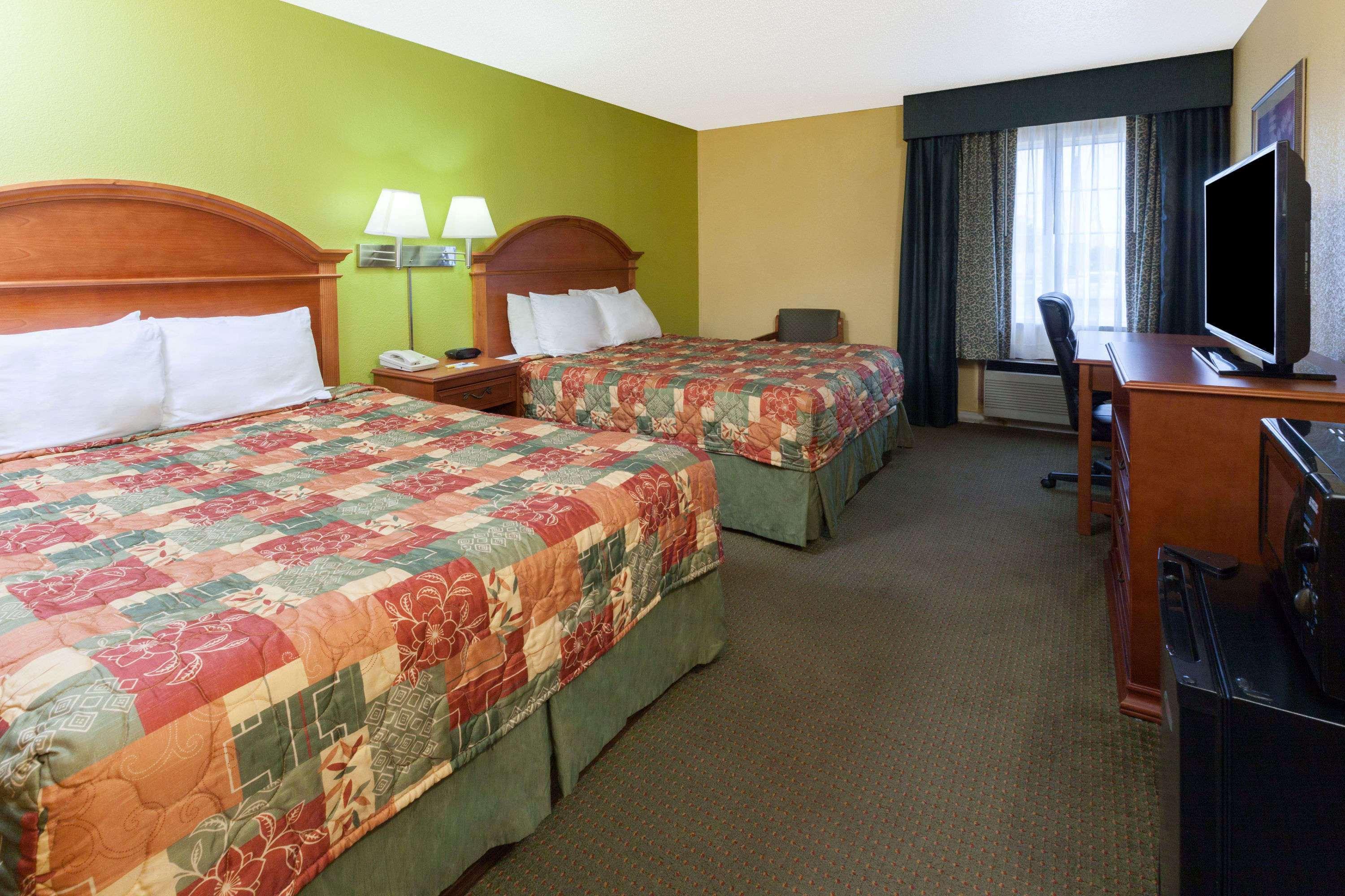 Days Inn By Wyndham Shawnee Ngoại thất bức ảnh