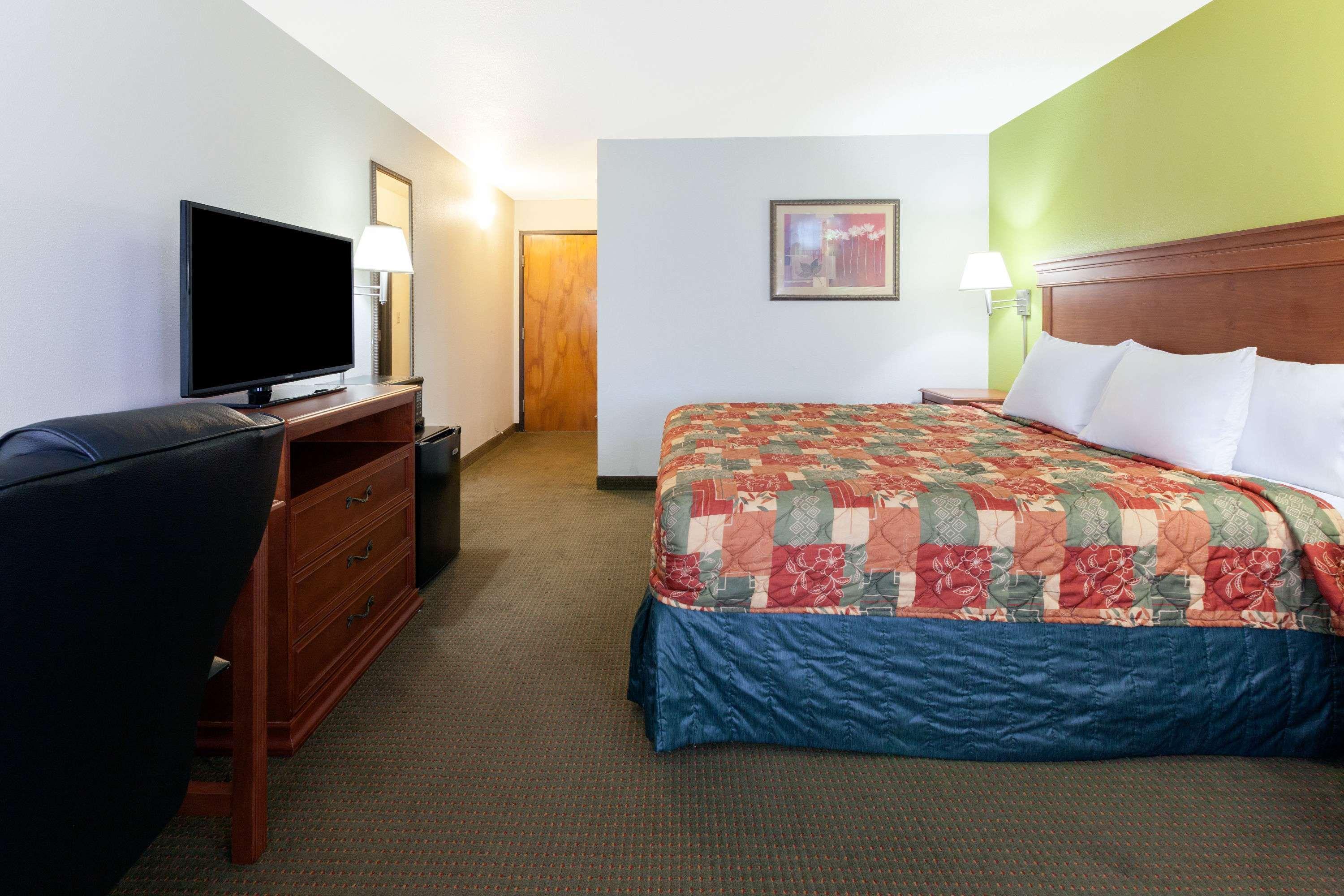 Days Inn By Wyndham Shawnee Ngoại thất bức ảnh