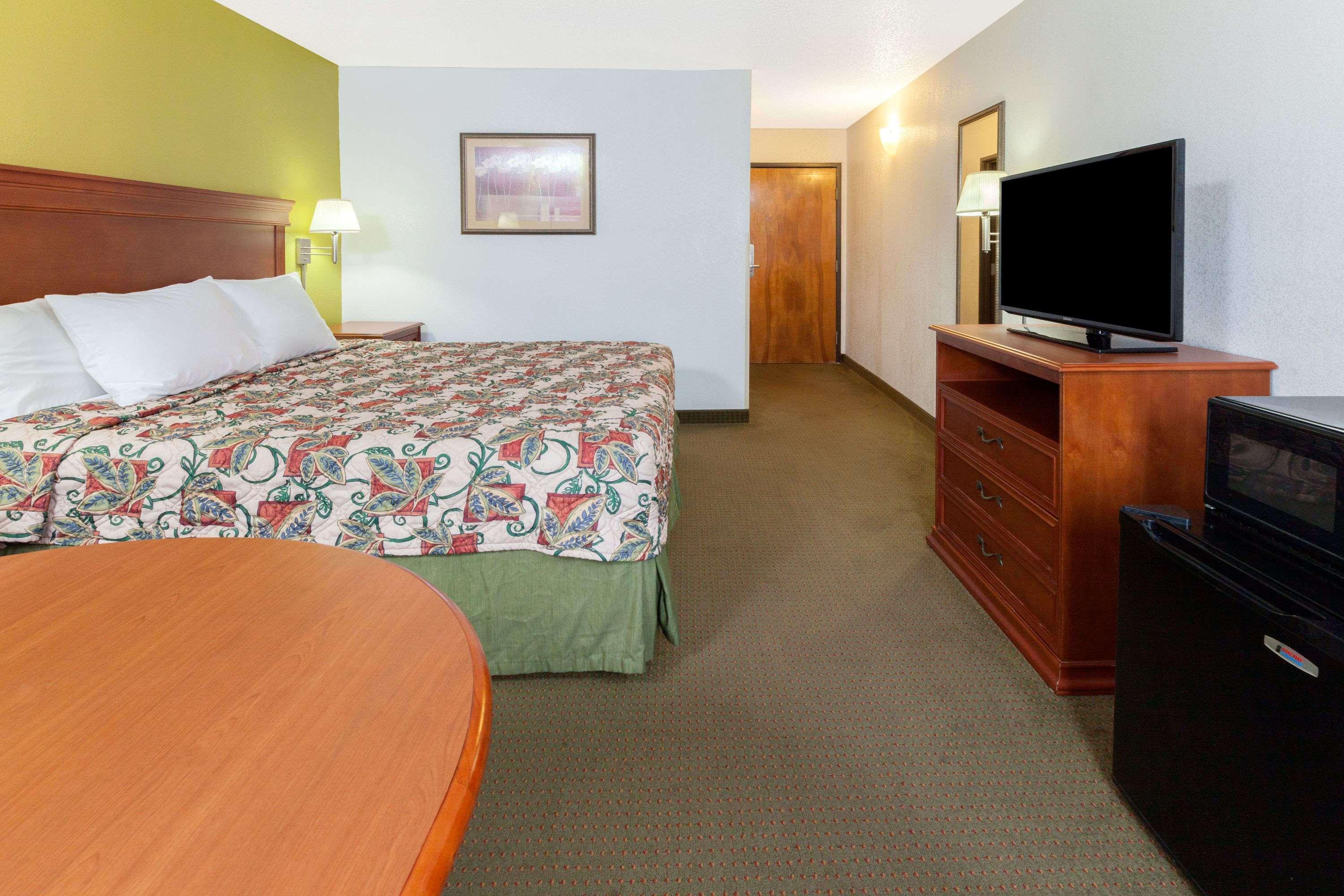 Days Inn By Wyndham Shawnee Ngoại thất bức ảnh