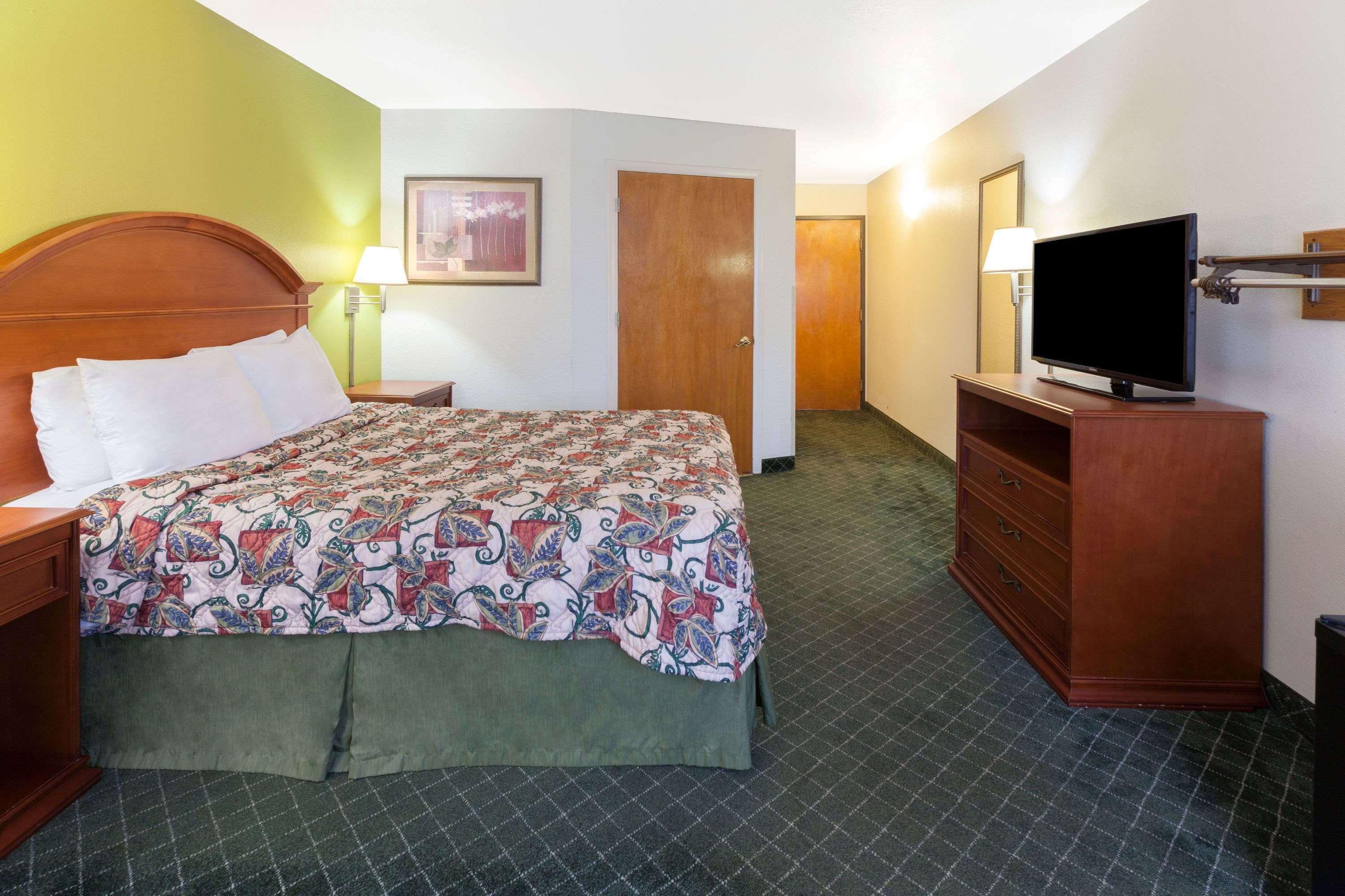 Days Inn By Wyndham Shawnee Ngoại thất bức ảnh