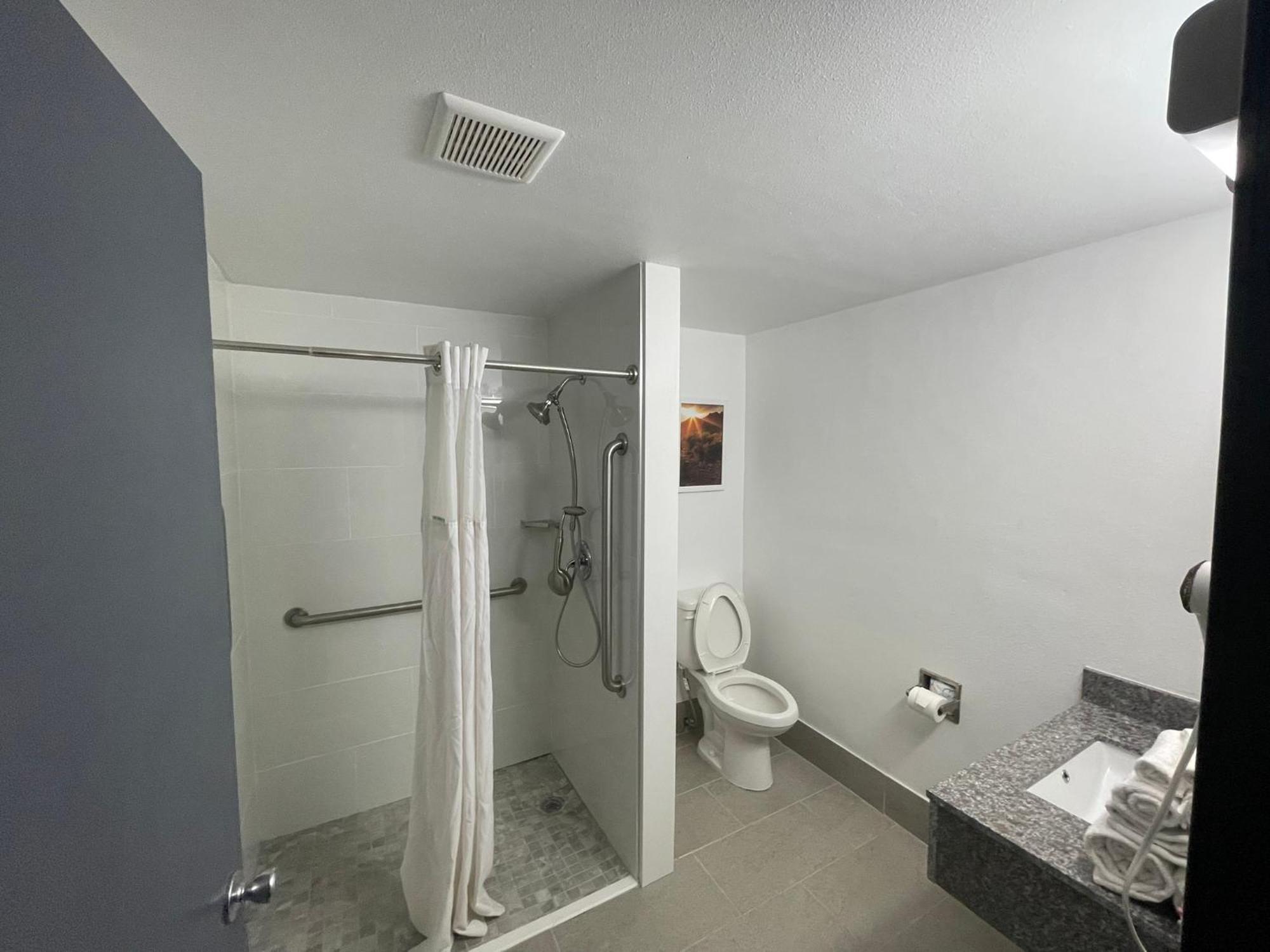 Days Inn By Wyndham Shawnee Ngoại thất bức ảnh